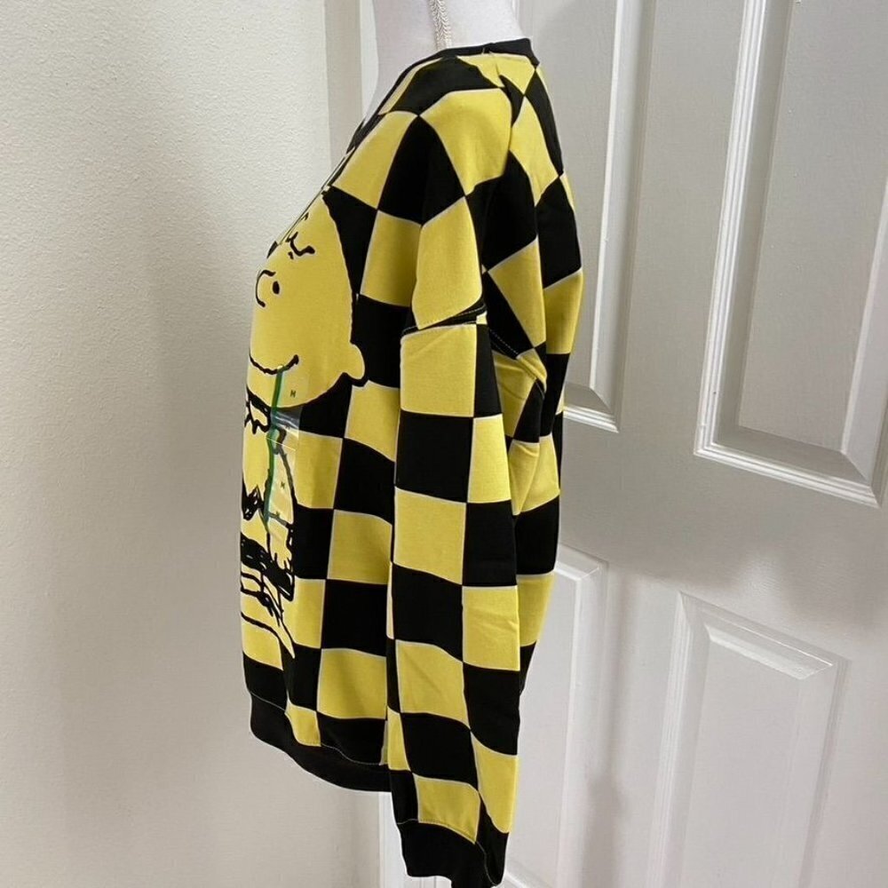 Peanuts Snoopy Charlie Brown Cozy Graphic Sweatshirt Yellow Check Sizes M/ L - Picture 4 of 10